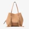 Bolso tote Diamond mediano de ante color toffee con flecos Bolso tote Diamond mediano de ante color toffee con flecos