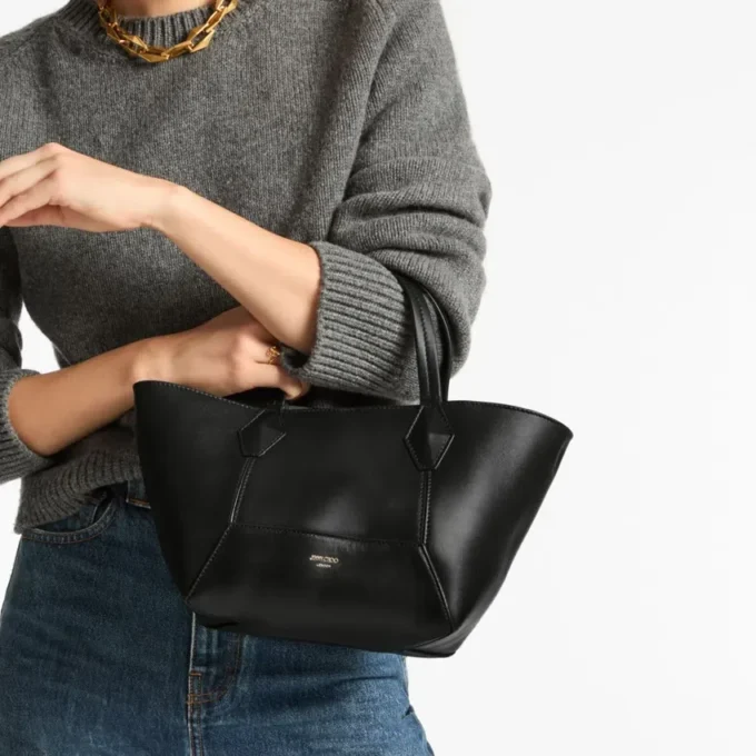 Bolso tote Diamond pequeño de piel de becerro negro Bolso tote Diamond pequeño de piel de becerro negro