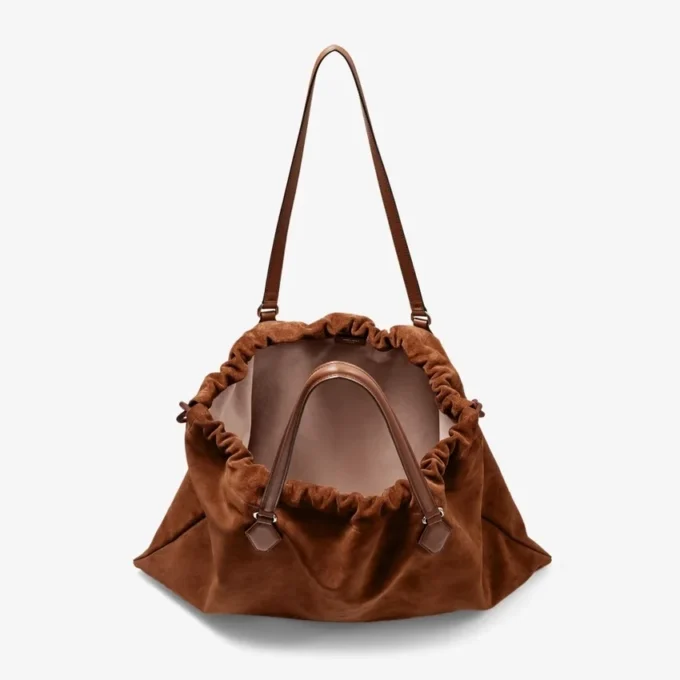 Bolso tote grande con cordón, de ante marrón claro y piel de becerro lisa, con el logotipo de jimmy choo