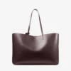 Bolso tote Nine2Five East-West de piel de becerro lisa en color merlot intenso