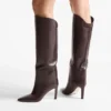 Botas hasta la rodilla Alizze 85 en color merlot oscuro, de piel lisa Botas hasta la rodilla Alizze 85 en color merlot oscuro, de piel lisa