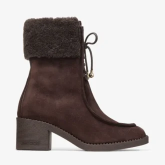 Botines Hali 60 de ante de terciopelo color chocolate con borreguillo