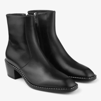 Botines Wilder de piel de becerro negra con detalles metálicos