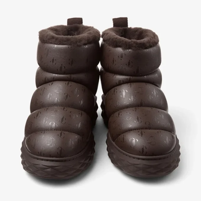 Botines Xan de piel napa suave color chocolate con forro de piel de oveja Botines Xan de piel napa suave color chocolate con forro de piel de oveja