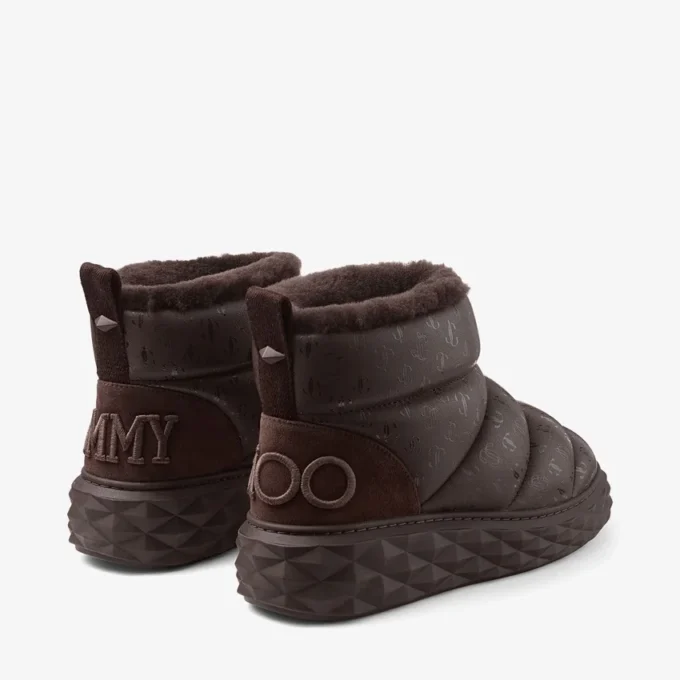 Botines Xan de piel napa suave color chocolate con forro de piel de oveja Botines Xan de piel napa suave color chocolate con forro de piel de oveja
