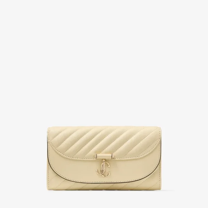 Cartera Curve con cadena Cartera de cuero Biker acolchado color mantequilla con cadena Cartera Curve con cadena Cartera de cuero Biker acolchado color mantequilla con cadena