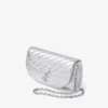 Cartera Curve con cadena Carteras de piel napa metalizada acolchada en color plata con cadena