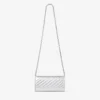 Cartera Curve con cadena Carteras de piel napa metalizada acolchada en color plata con cadena