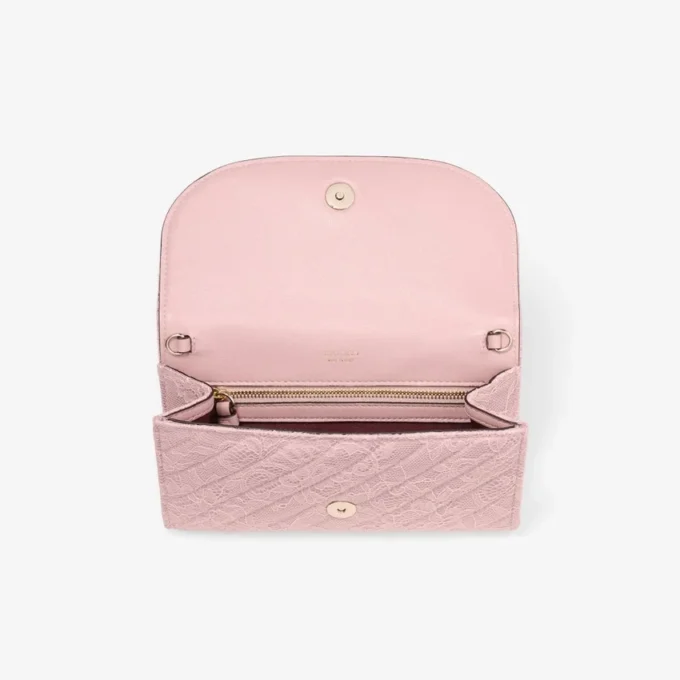 Cartera Curve con cadena Carterita acolchada de encaje jimmy choo con barra JC de cristal Cartera Curve con cadena Carterita acolchada de encaje jimmy choo con barra JC de cristal