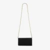 Cartera Curve con cadena. Mini bolso de terciopelo acolchado negro con barra JC de cristales Cartera Curve con cadena. Mini bolso de terciopelo acolchado negro con barra JC de cristales