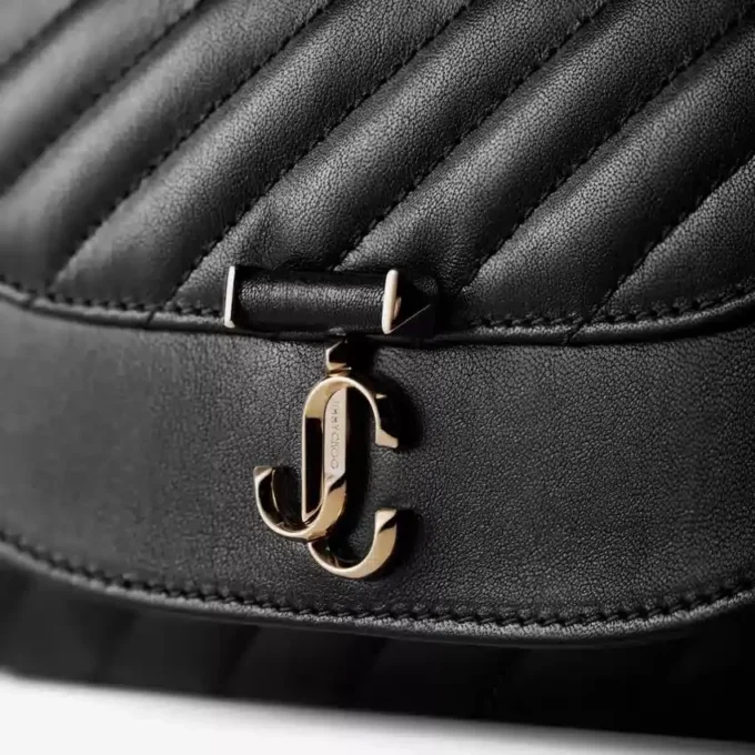 Cartera Curve con cadena negra Cartera de cuero Biker acolchado con cadena Cartera Curve con cadena negra Cartera de cuero Biker acolchado con cadena