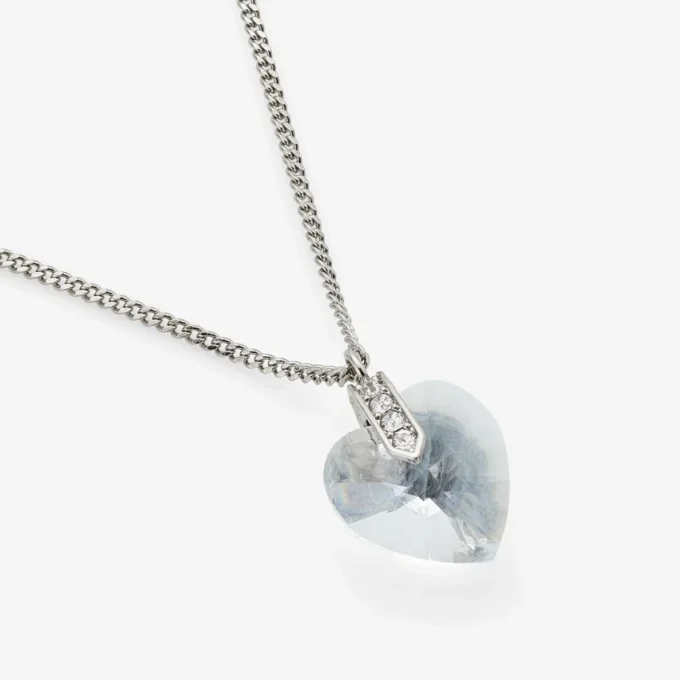 Collar con corazón Collar con corazón con acabado plateado y cristales Collar con corazón Collar con corazón con acabado plateado y cristales