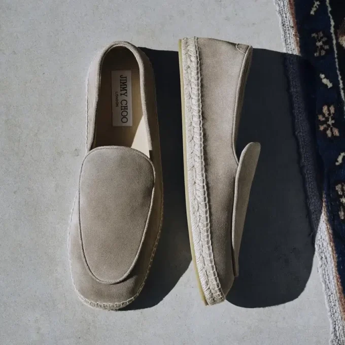 Espadrilles Shenton de ante de terciopelo color piedra Espadrilles Shenton de ante de terciopelo color piedra