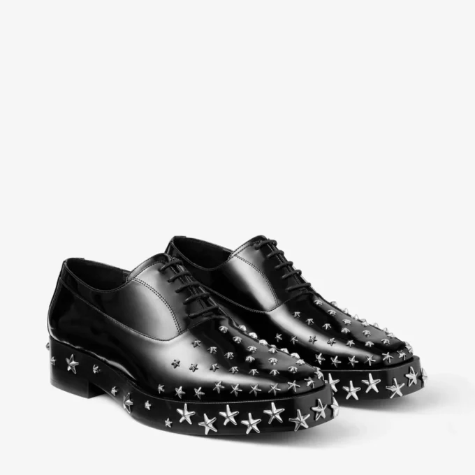 Jimmy Choo Noir Kei Ninomiya Star Shoe Zapatos negros de piel de becerro pulida con cordones y adornos de estrellas Jimmy Choo Noir Kei Ninomiya Star Shoe Zapatos negros de piel de becerro pulida con cordones y adornos de estrellas