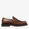 Mocasines Buff Mocasines de piel bruñida color moca Mocasines Buff Mocasines de piel bruñida color moca
