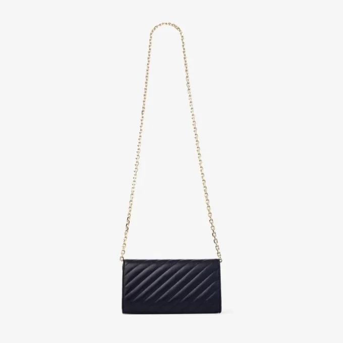 Monedero Curve con cadena Monedero de piel Biker acolchada en color marino con cadena Monedero Curve con cadena Monedero de piel Biker acolchada en color marino con cadena
