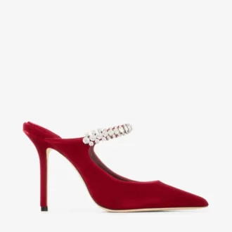 Mules Bing 100 de terciopelo rojo rubí con adornos de cristales