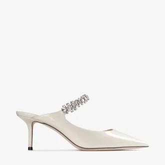 Mules Bing 65 de charol de lino con correa de cristales