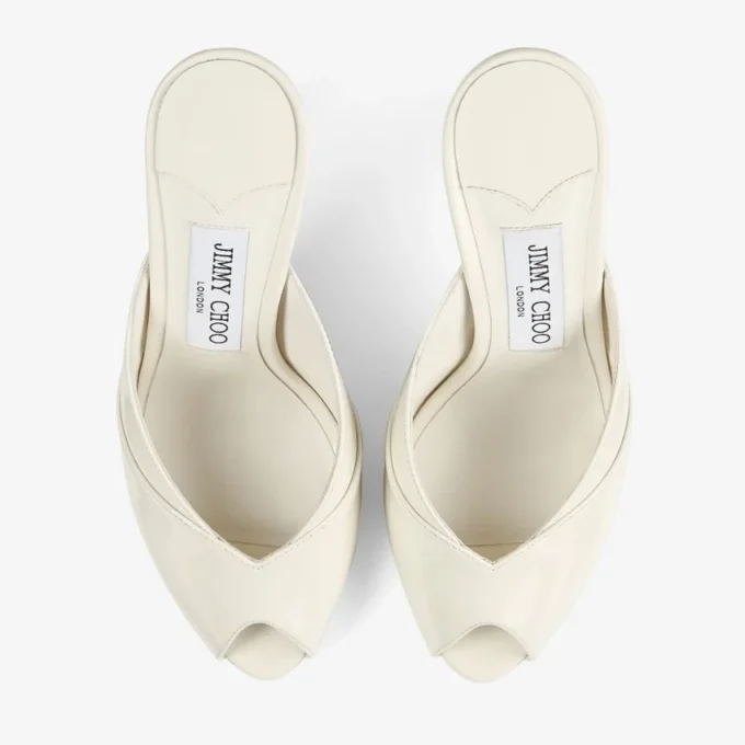 Mules Brigitte 100 de charol color latte