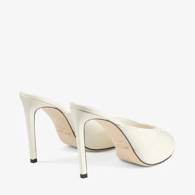 Mules Brigitte 100 de charol color latte