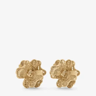 Pendientes de botón con adorno de encaje Pendientes con adorno de metal con acabado dorado Pendientes de botón con adorno de encaje Pendientes con adorno de metal con acabado dorado
