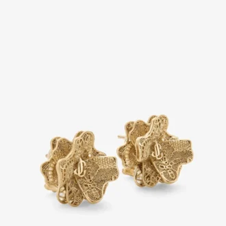 Pendientes de botón con adorno de encaje Pendientes con adorno de metal con acabado dorado Pendientes de botón con adorno de encaje Pendientes con adorno de metal con acabado dorado
