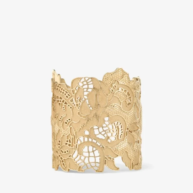Pulsera tipo brazalete con calados de encaje Pulsera tipo brazalete de metal dorado con encaje Pulsera tipo brazalete con calados de encaje Pulsera tipo brazalete de metal dorado con encaje