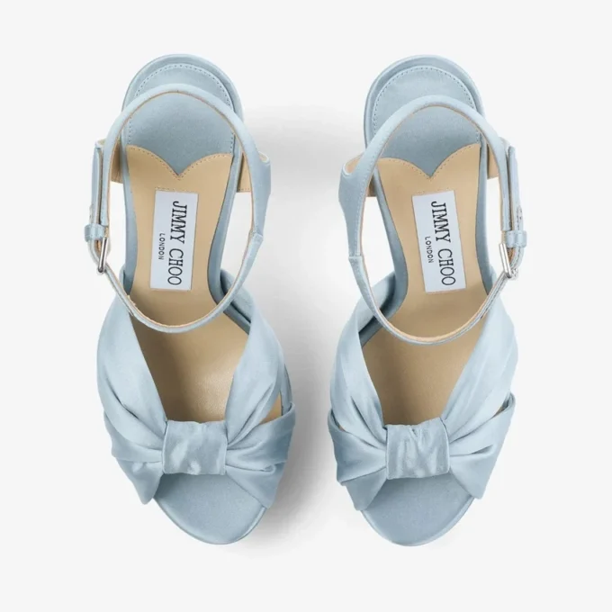 Sandalias de plataforma Heloise 120 de satén azul hielo Sandalias de plataforma Heloise 120 de satén azul hielo