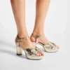 Sandalias de plataforma Heloise 80 de piel metalizada dorada vintage Sandalias de plataforma Heloise 80 de piel metalizada dorada vintage