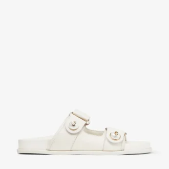 Sandalias Fayence de cuero color café con leche, planas y con adornos de perlas
