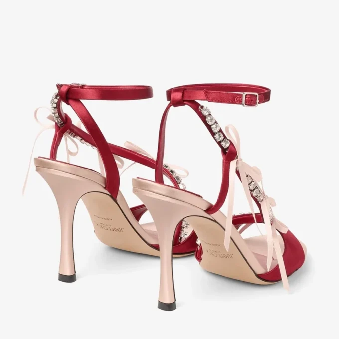 Sandalias Lula 100 de satén en color macaron y rojo rubí con lazos