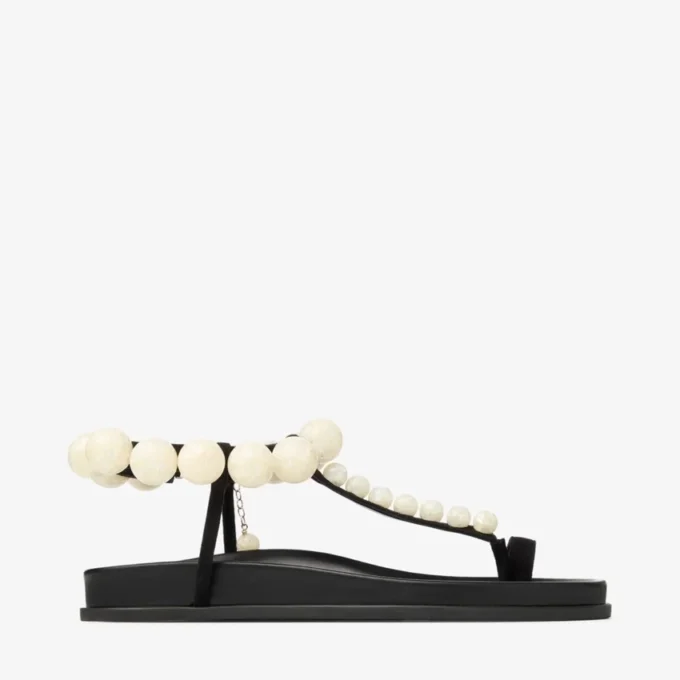 Sandalias planas Miro de ante negro con esferas de nácar Sandalias planas Miro de ante negro con esferas de nácar