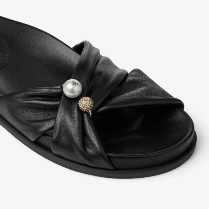 Sandalias planas Rafi en piel de guante suave negra