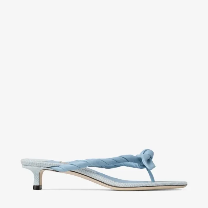 Sandalias tipo mule Liss 35 en azul Riviera, mezcla de piel suave tipo guante y lona moteada, con lazo de piel napa Sandalias tipo mule Liss 35 en azul Riviera, mezcla de piel suave tipo guante y lona moteada, con lazo de piel napa