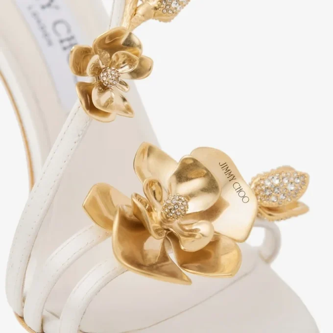 Sandalias Zea 95 con flores de satén marfil Sandalias Zea 95 con flores de satén marfil