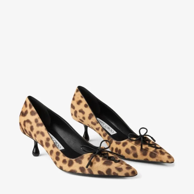 Scarlett 50 Zapatos de salón de potro con estampado de leopardo natural Scarlett 50 Zapatos de salón de potro con estampado de leopardo natural