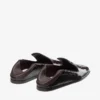 Zapatillas Eliot de piel con relieve de cocodrilo en color sambuco