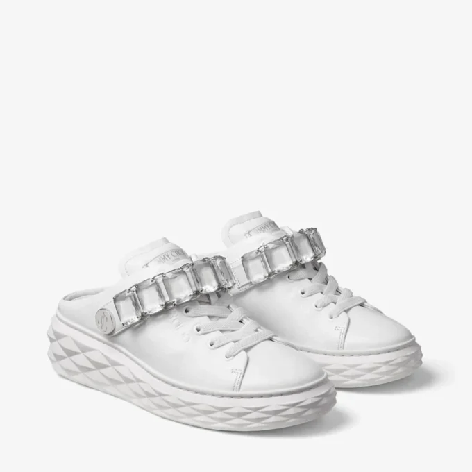 Zapatillas tipo mocasín Diamond Sling de napa blanca con correa de cristales