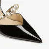 Zapatos de salón Aurelie 85 de charol negro con punta y adornos de perlas Zapatos de salón Aurelie 85 de charol negro con punta y adornos de perlas