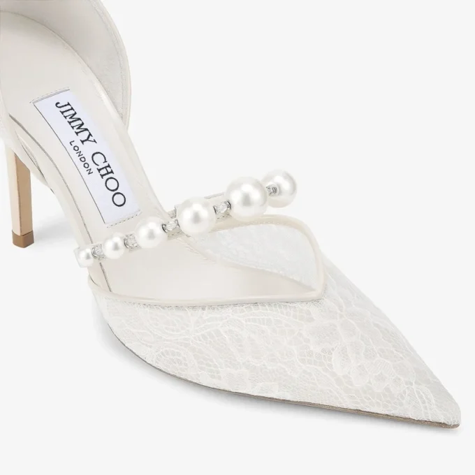 Zapatos de salón Aurelie 85 de jimmy choo en encaje marfil con adornos de perlas