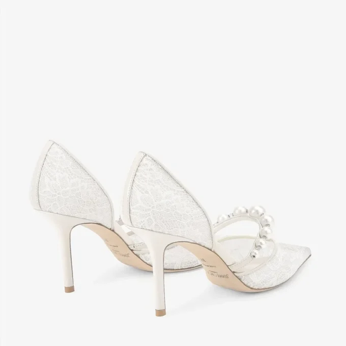 Zapatos de salón Aurelie 85 de jimmy choo en encaje marfil con adornos de perlas