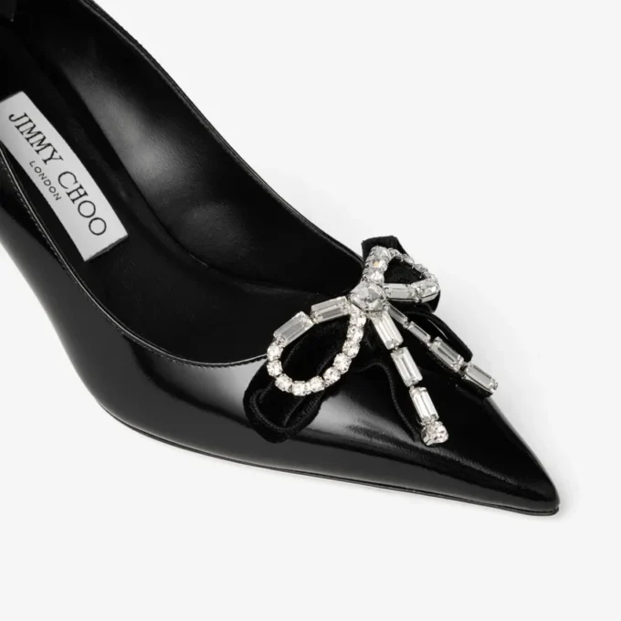 Zapatos de salón Auria 70 negros en piel spazzolato suave con lazo de terciopelo y cristales