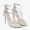 Zapatos de salón Azia 95 de satén marfil con adornos de cristales