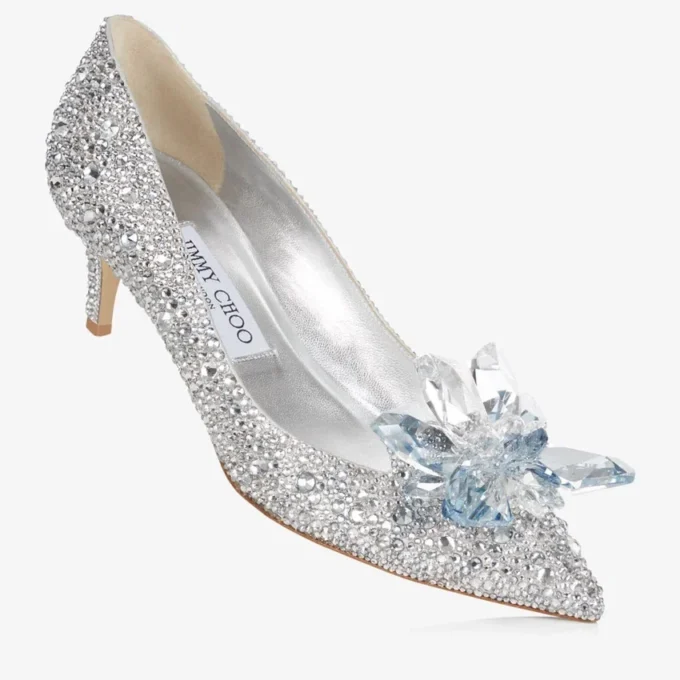Zapatos de salón de punta afilada con cristales Allure