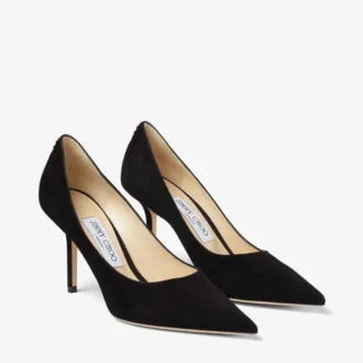 Zapatos de salón de punta afilada Love 85 de ante negro con emblema JC
