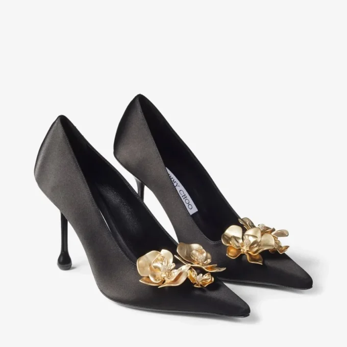 Zapatos de salón Ixia 95 de satén negro con flores Zapatos de salón Ixia 95 de satén negro con flores