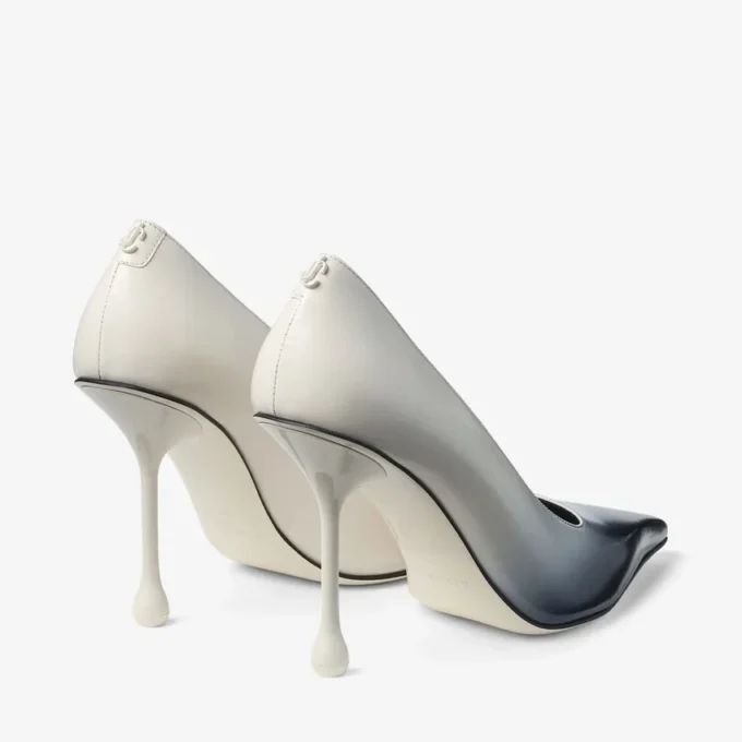 Zapatos de salón Ixia 95 en color latte de piel spazzolato pulverizada Zapatos de salón Ixia 95 en color latte de piel spazzolato pulverizada