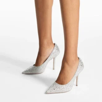 Zapatos de salón Love 100 de satén marfil con adornos de cristales