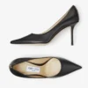 Zapatos de salón Love 85 de piel de becerro negra con el emblema Jc