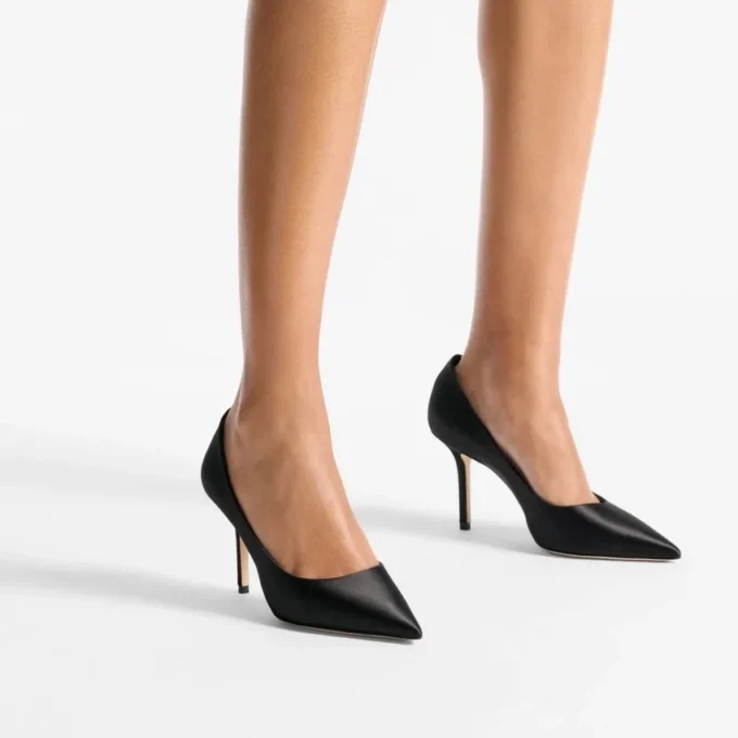 Zapatos de salón Love 85 de satén negro Zapatos de salón Love 85 de satén negro